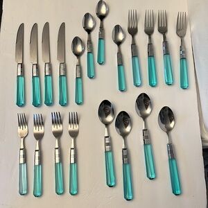 Vintage Jeweled Lucite Handle 5 pc Service for 4 Silverware Flatware 20 pc